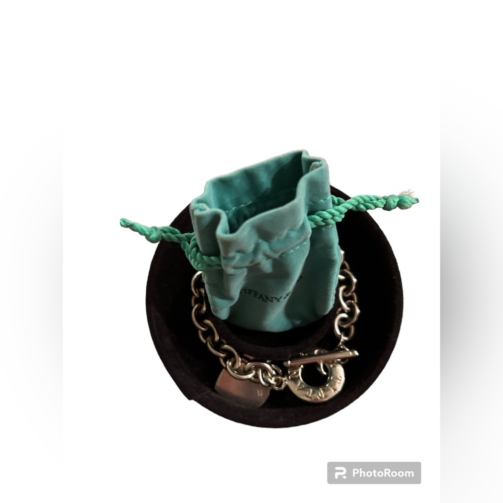 Tiffany & Co toggle bracelet 🎊🎉HOST Pick 3/01